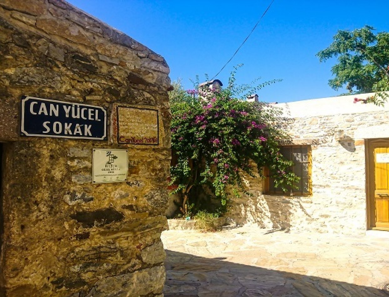 Can Yücel Evi